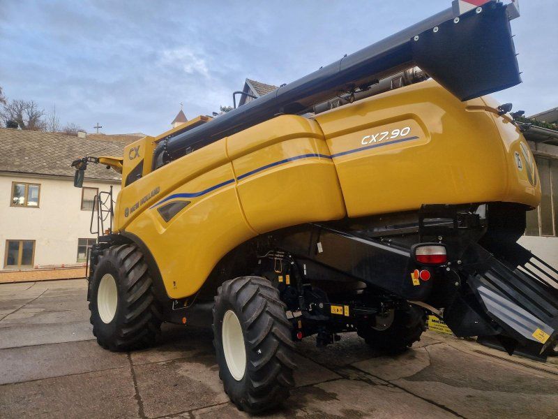 New Holland CX 7.90