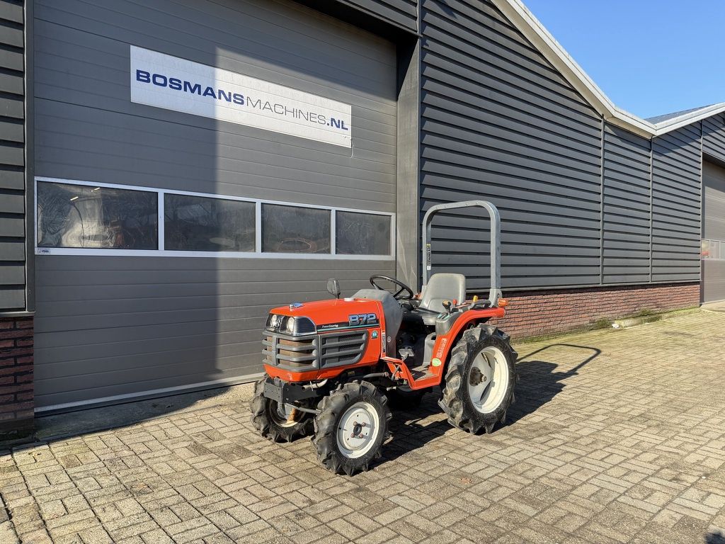 Kubota B72 4WD minitractor