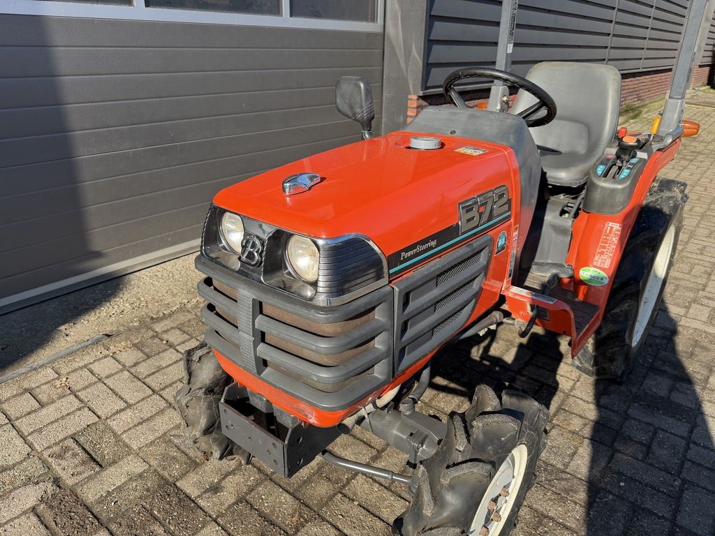 Kubota B72 4WD minitractor