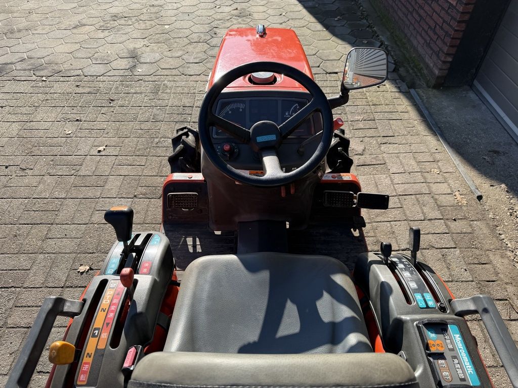 Kubota B72 4WD minitractor