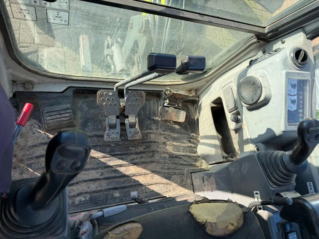 Takeuchi TB 228 Graafmachine Minigraver