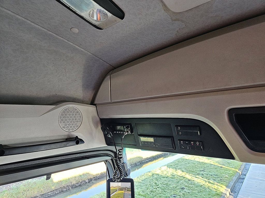 MERCEDES-BENZ AROCS 1843 4x4