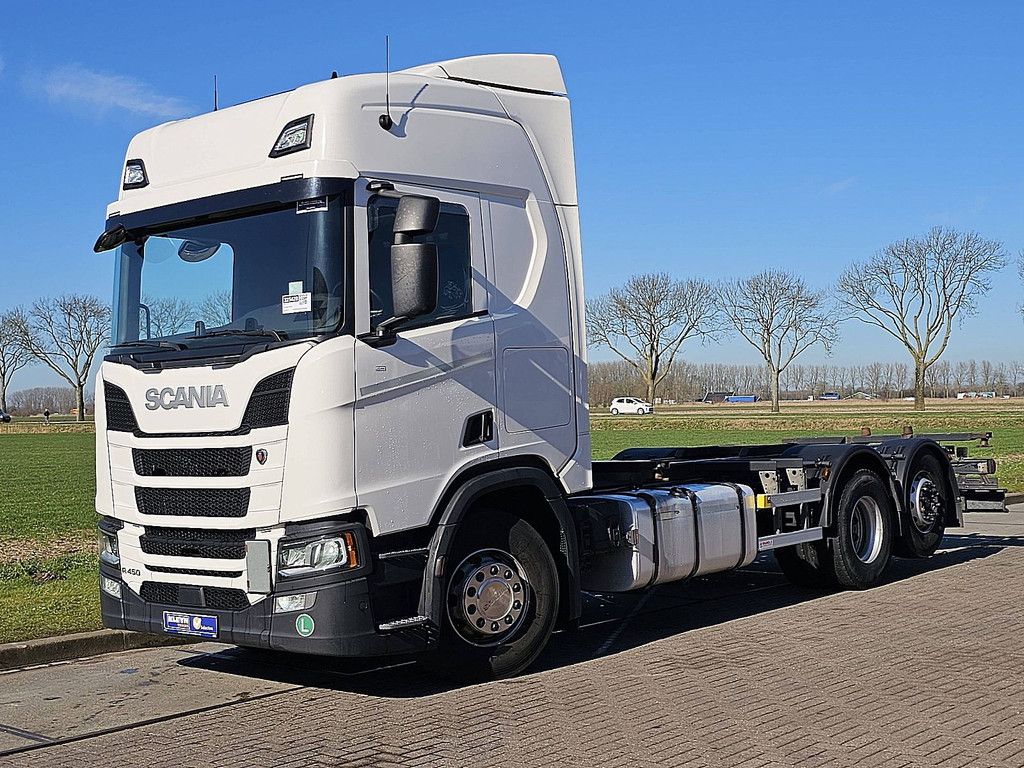 SCANIA R450 6x2*4
