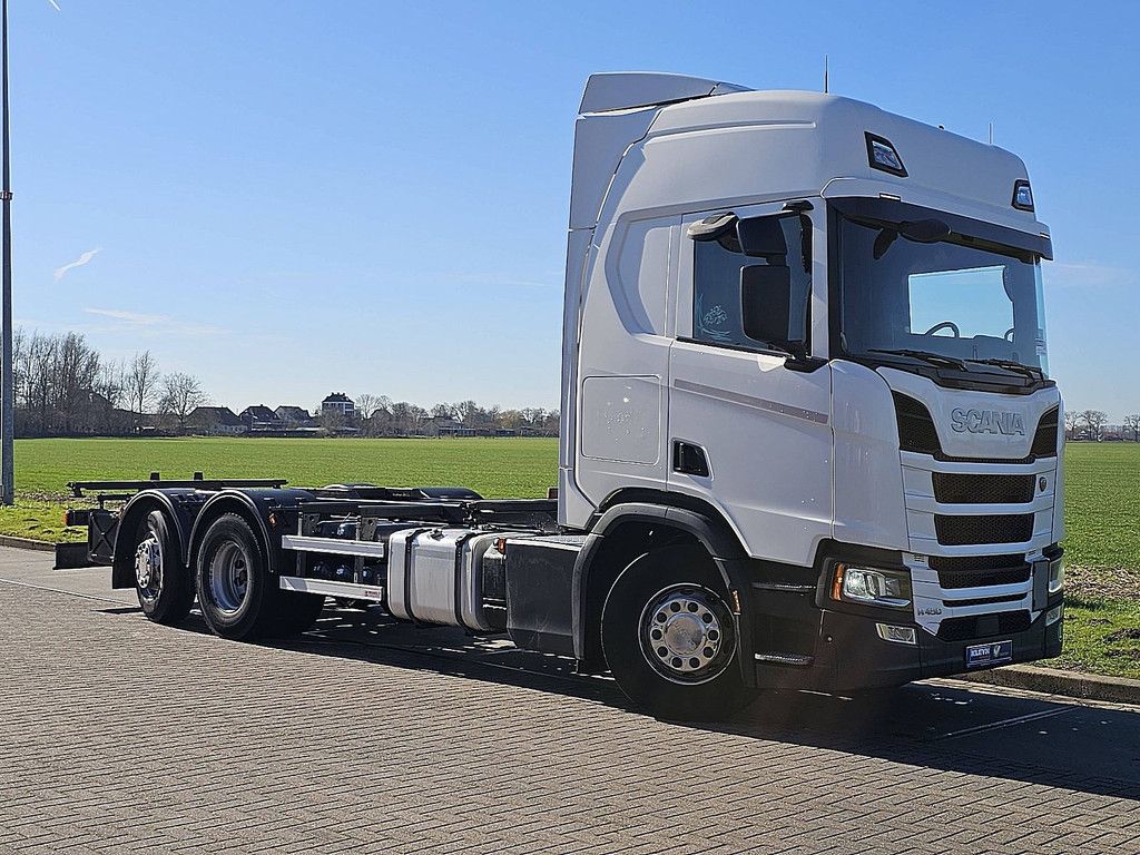 SCANIA R450 6x2*4