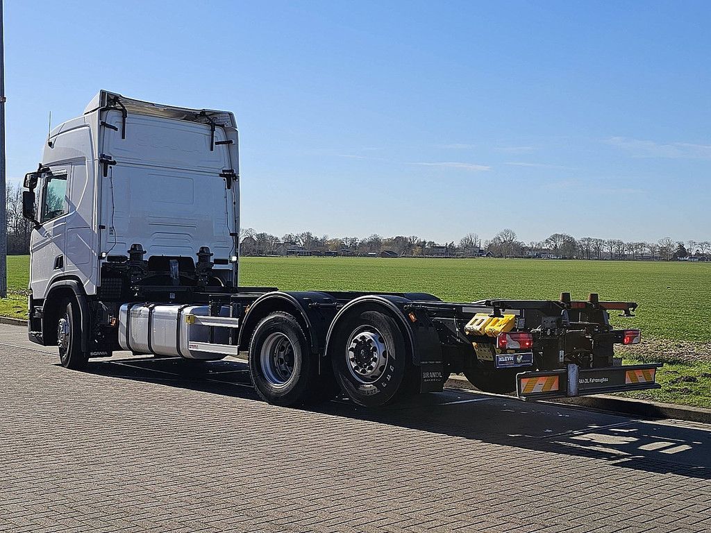 SCANIA R450 6x2*4