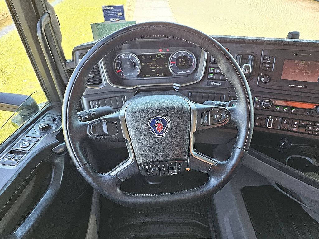 SCANIA R450 6x2*4