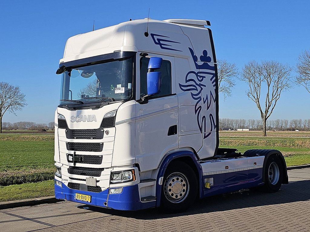 SCANIA S450