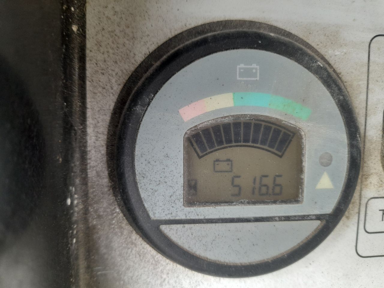 Aichi masthoogwerker SV04B 5,8 meter werkhoogte zeer compact