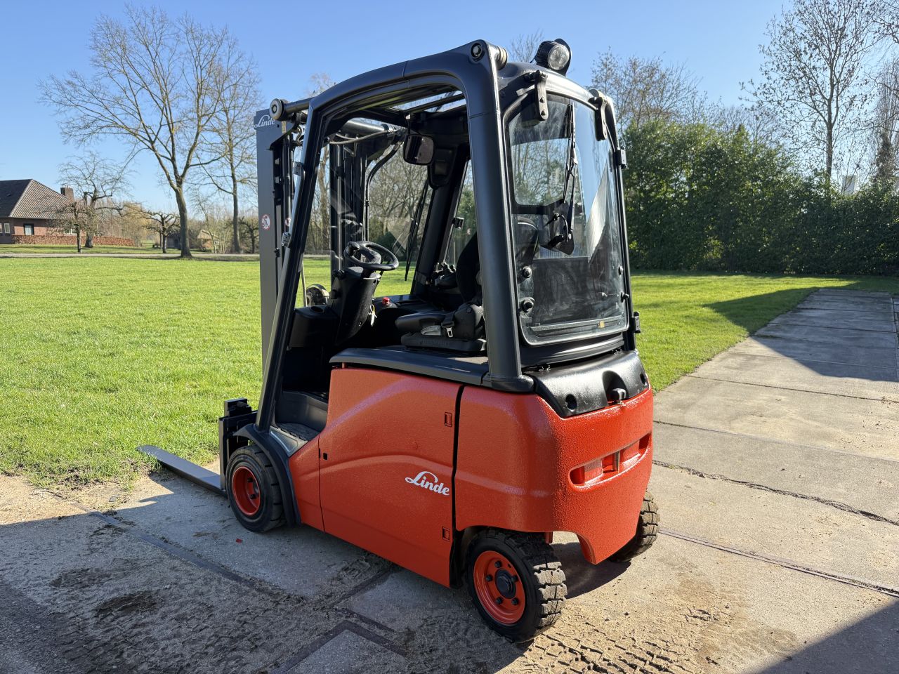 Linde 1800KG elektrisch triplex freelift Sideshift