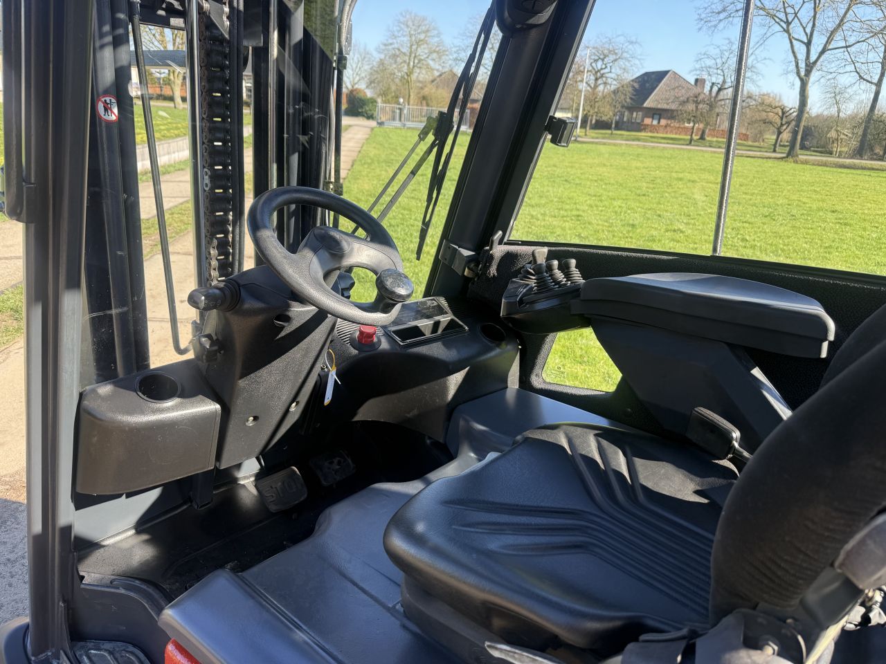 Linde 1800KG elektrisch triplex freelift Sideshift