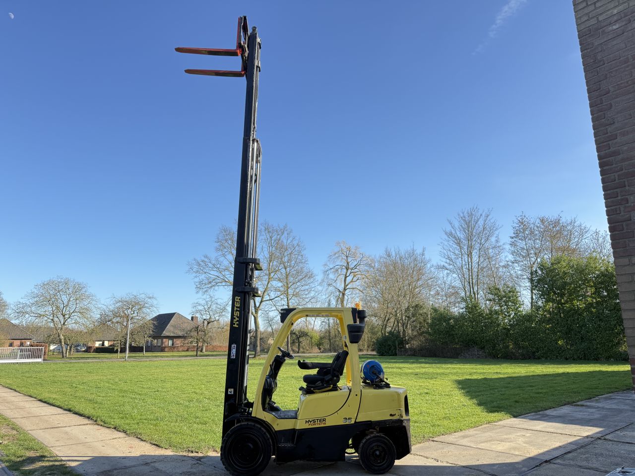 Hyster 3,5 tonner lpg heftruck triplex 6.4M freelift Sideshift