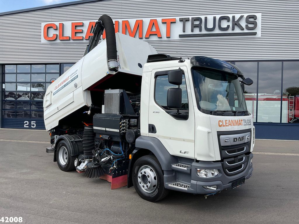 DAF FA LF 230 Johnston VT 650