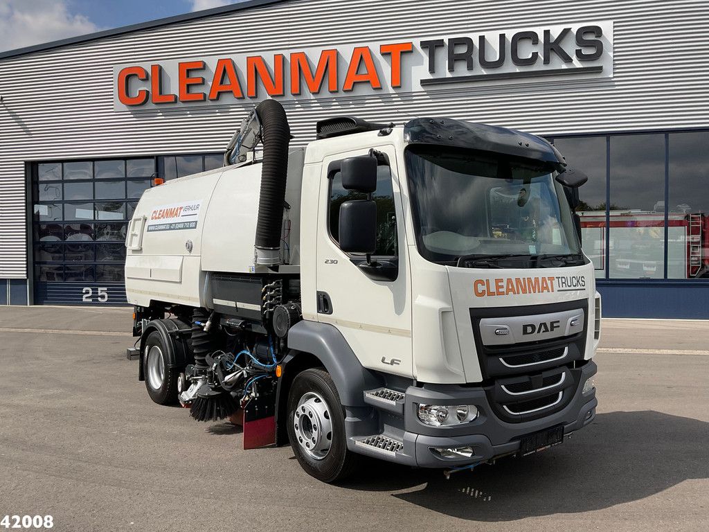 DAF FA LF 230 Johnston VT 650