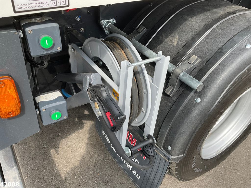 DAF FA LF 230 Johnston VT 650