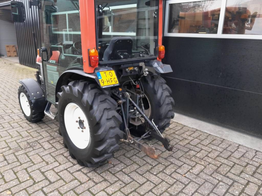 Yanmar EF 235 HST Hydrostaat - midi trekker - 30km/h