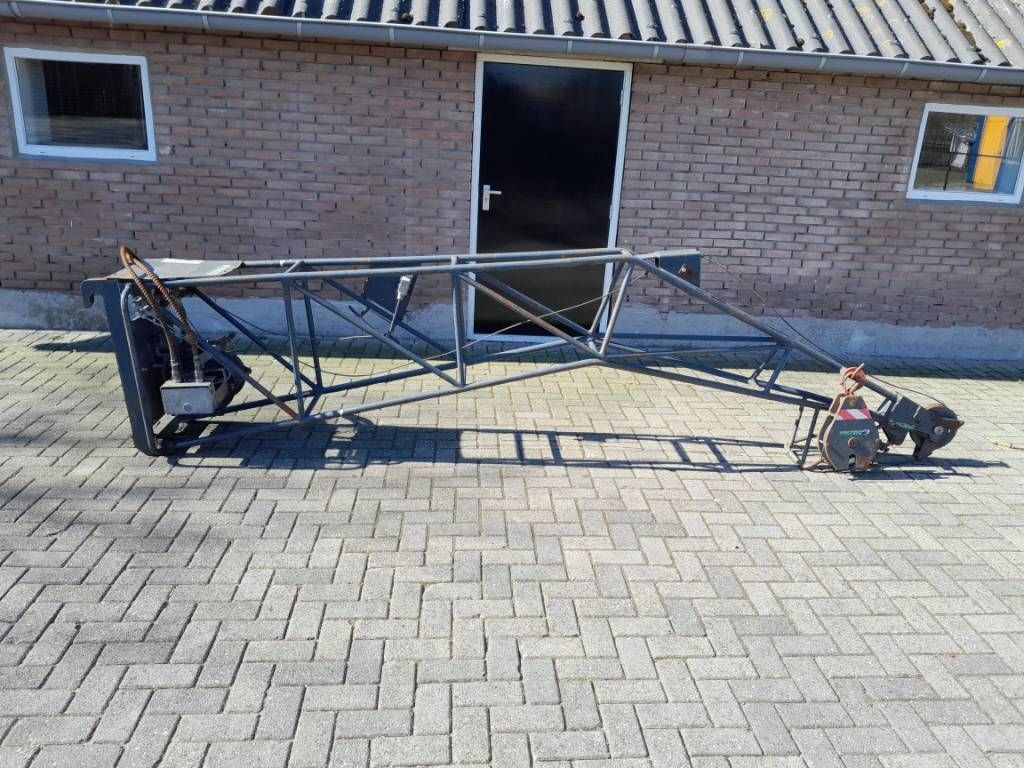 Merlo lier A 1320B winch 900KG ZM3