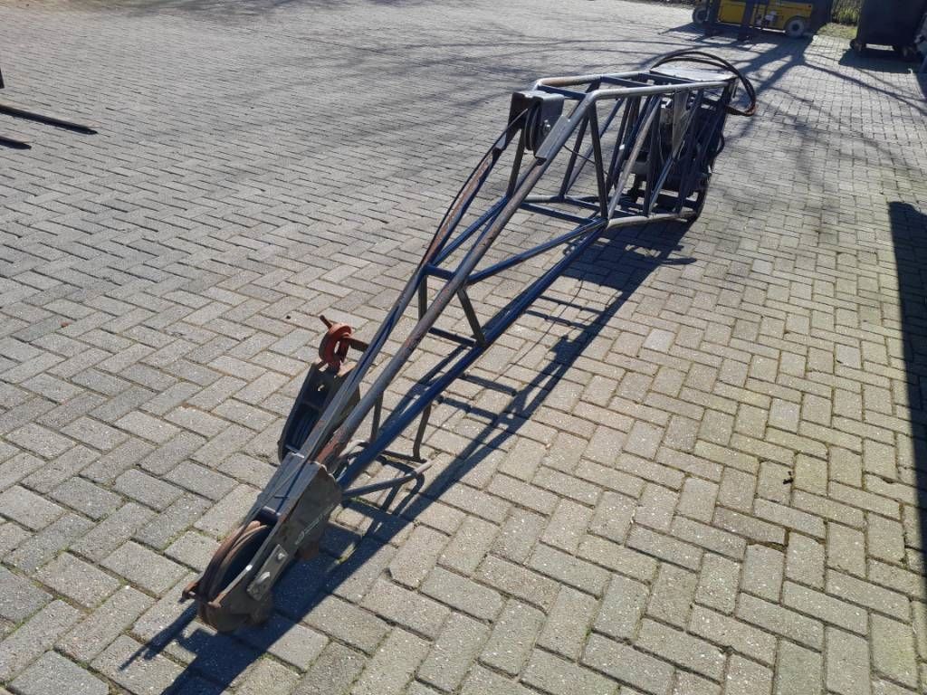 Merlo lier A 1320B winch 900KG ZM3