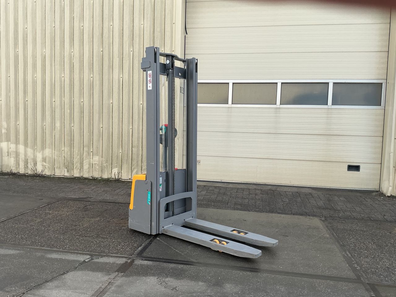 Jungheinrich stapelbaar bouwjaar 2017