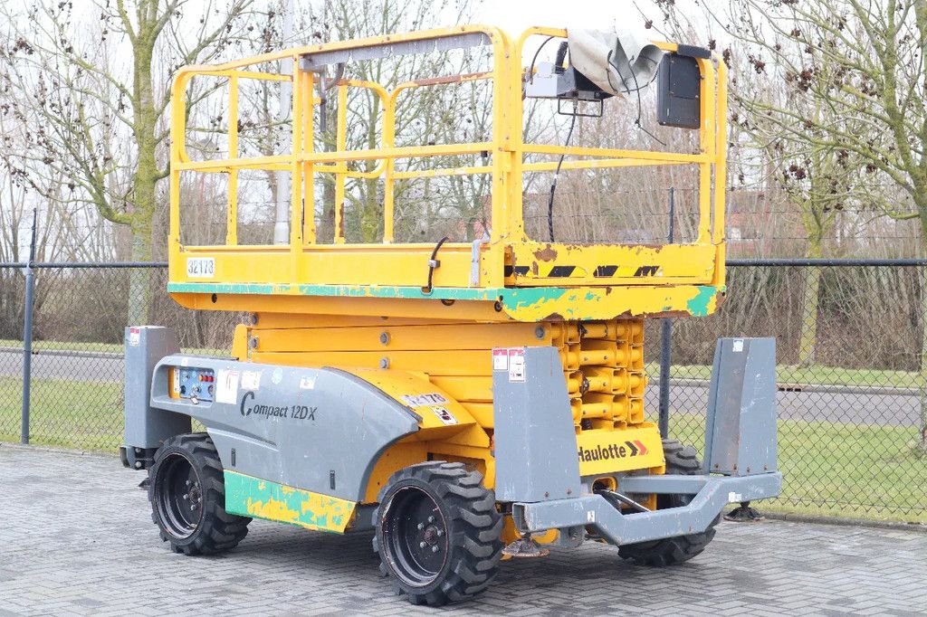 Haulotte COMPACT 12DX | 12 METER | 450 KG | OUTRIGGERS