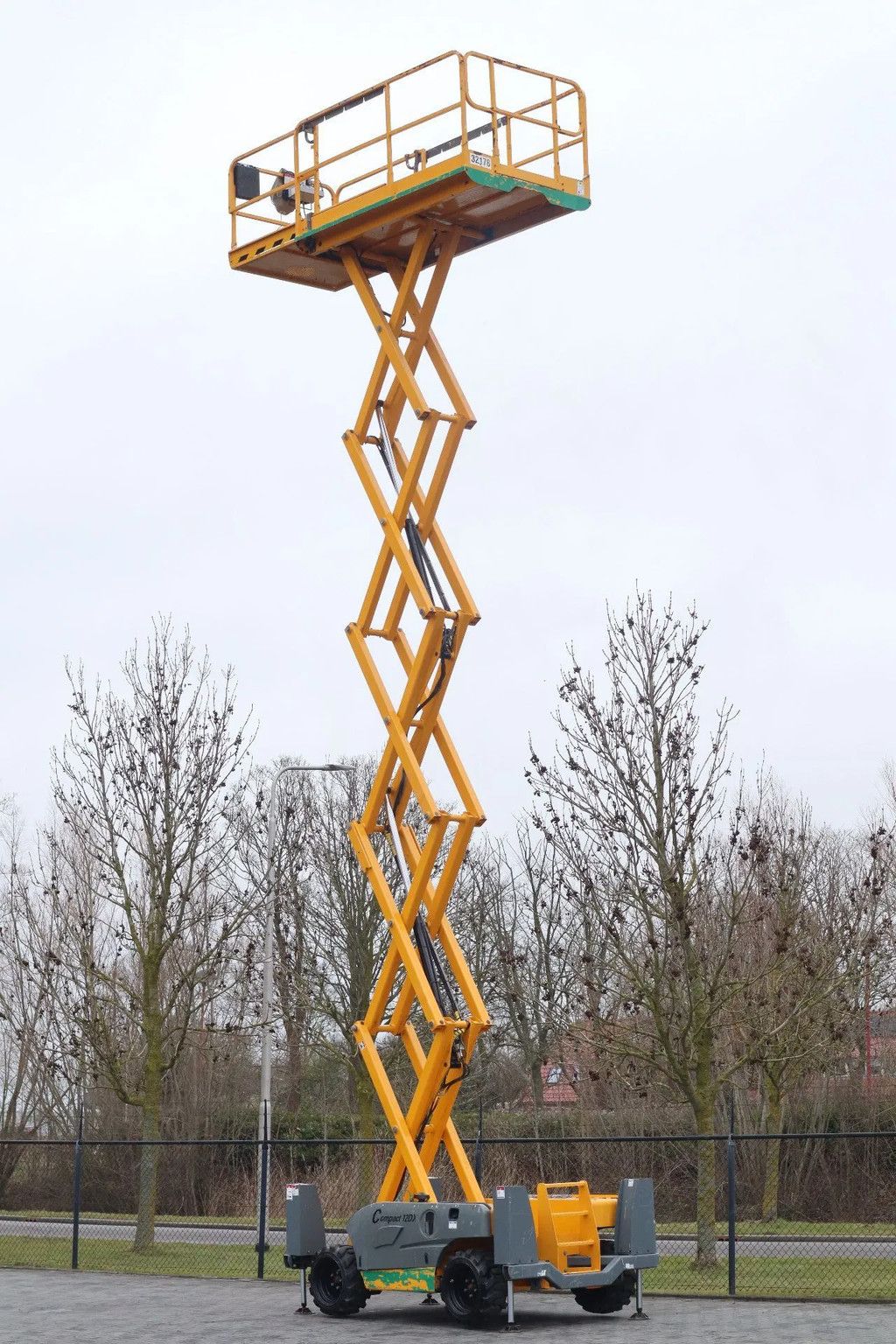 Haulotte COMPACT 12DX | 12 METER | 450 KG | OUTRIGGERS