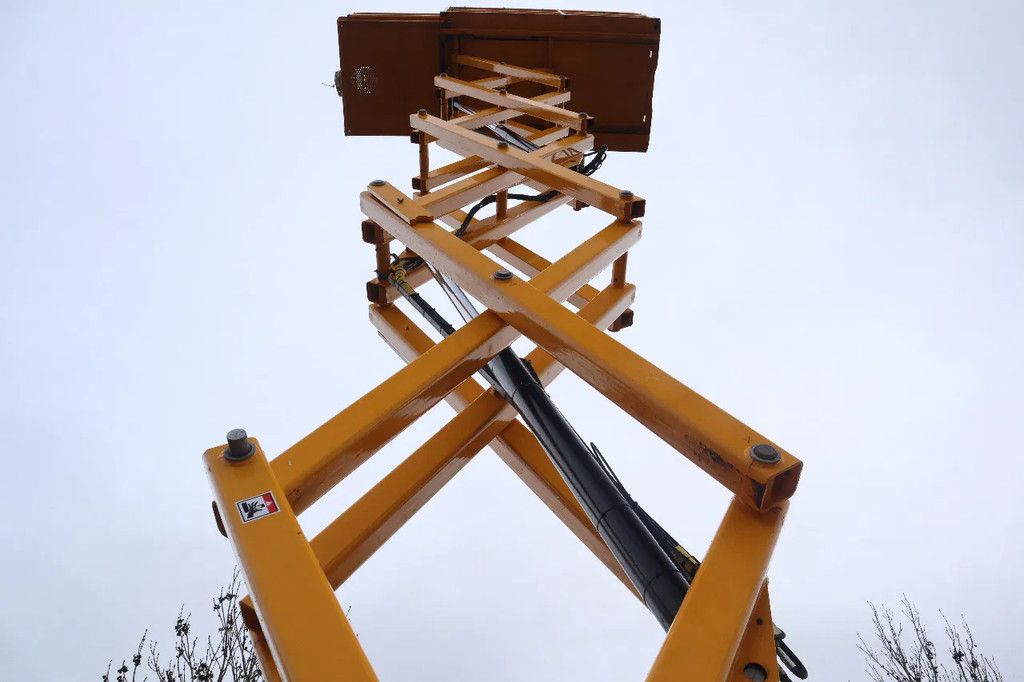 Haulotte COMPACT 12DX | 12 METER | 450 KG | OUTRIGGERS