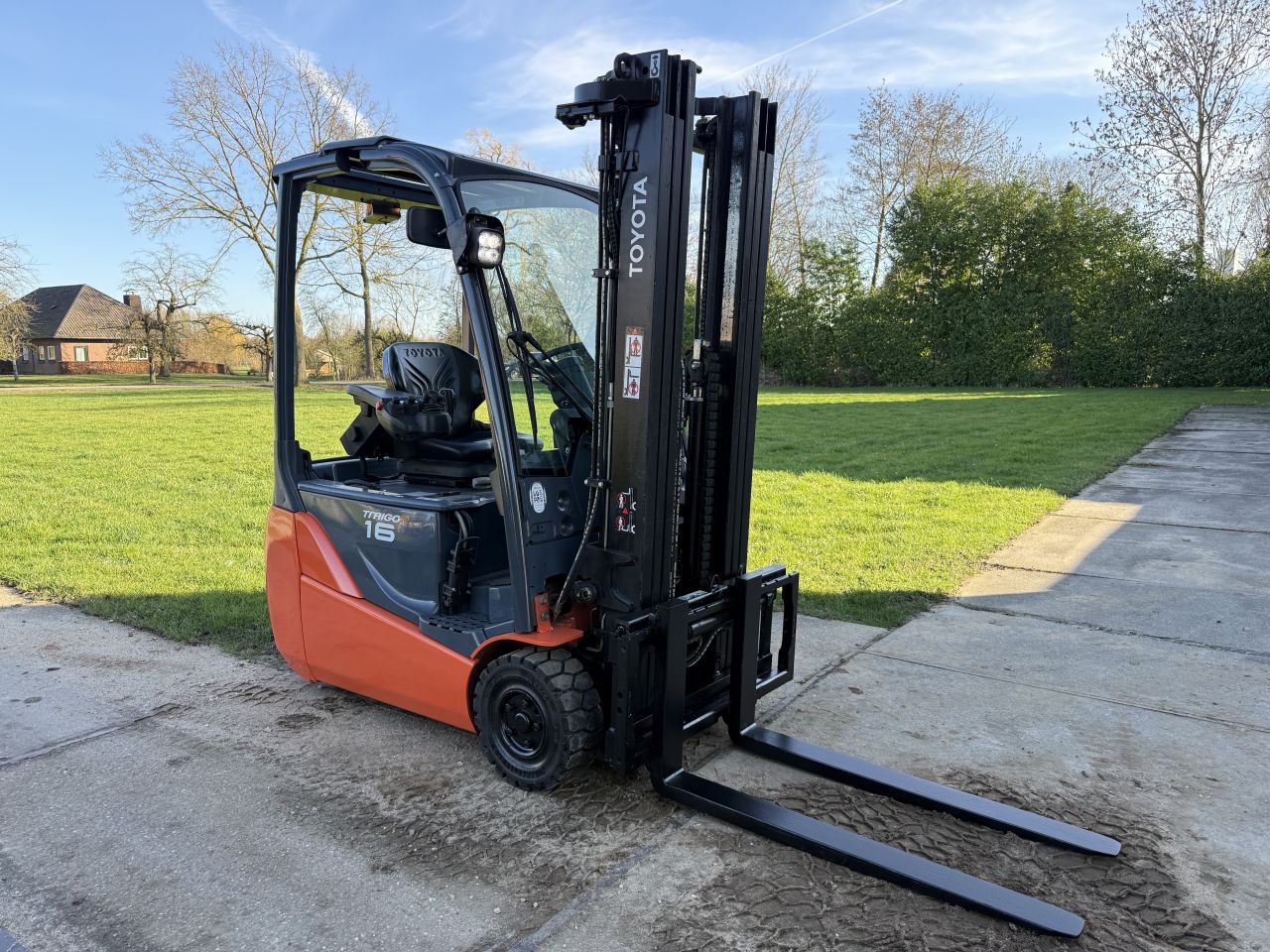 Toyota Traigo 1600kg triplex Freelift Sideshift 3900uur