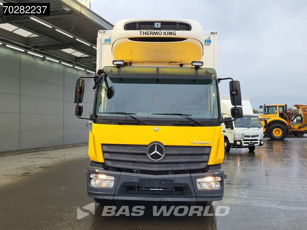 Mercedes Atego Atego 1324 4X2 13.5tonner Thermo King T-1200 R Ladebordwand Automatic Euro 6