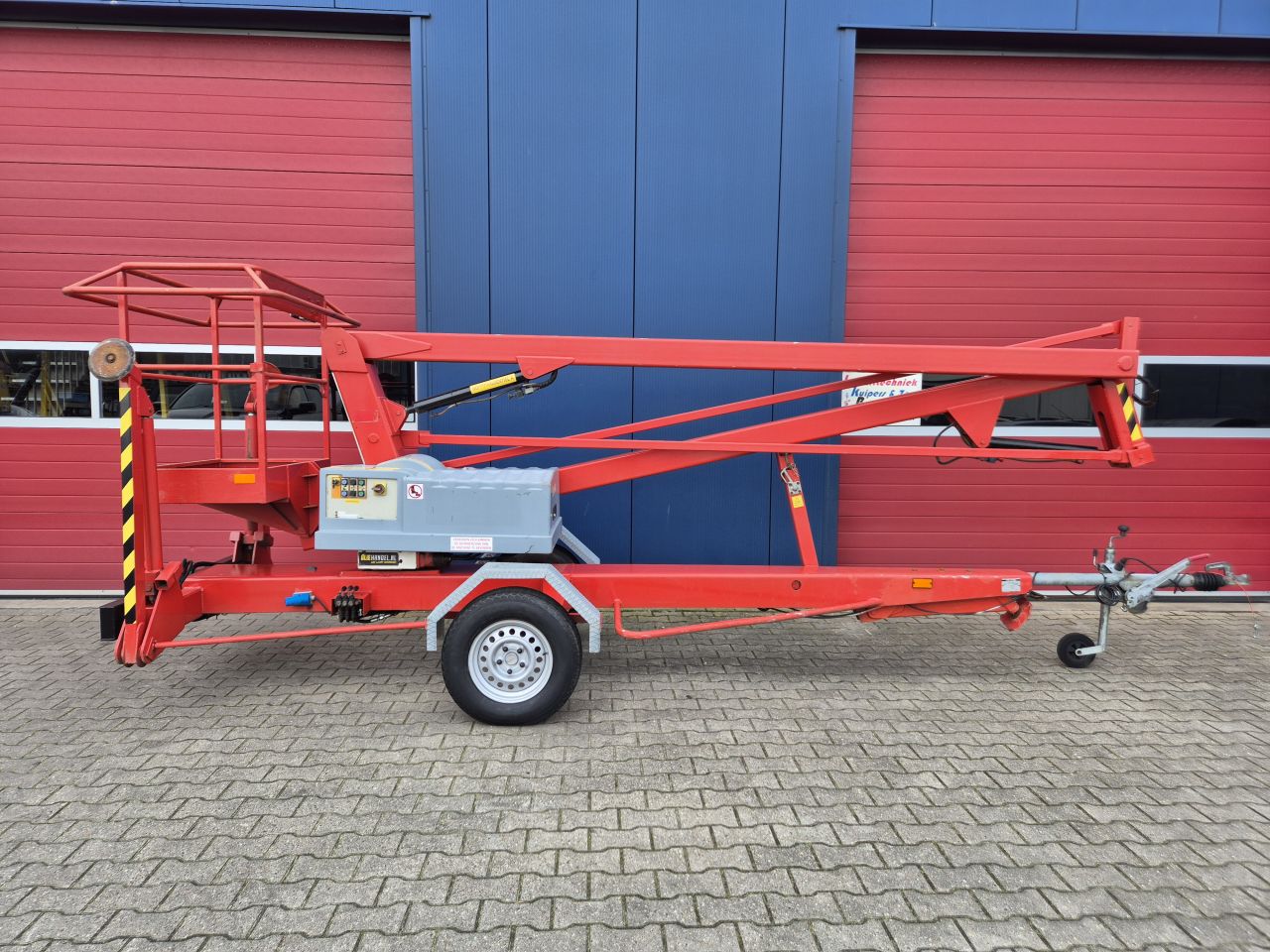 SKY HIGH 1200 AANHANGER HOOGWERKER 12 METER 230V