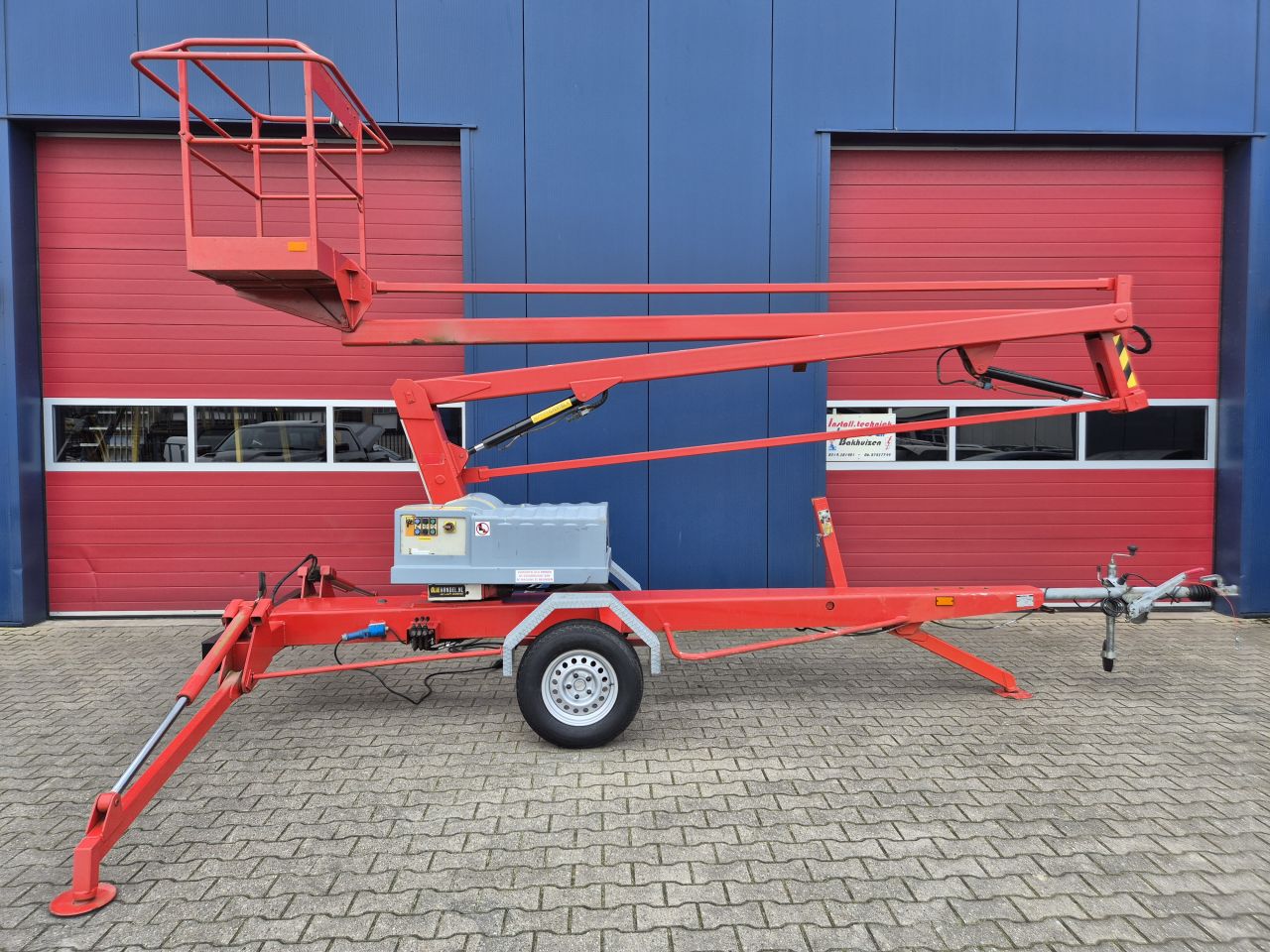 SKY HIGH 1200 AANHANGER HOOGWERKER 12 METER 230V