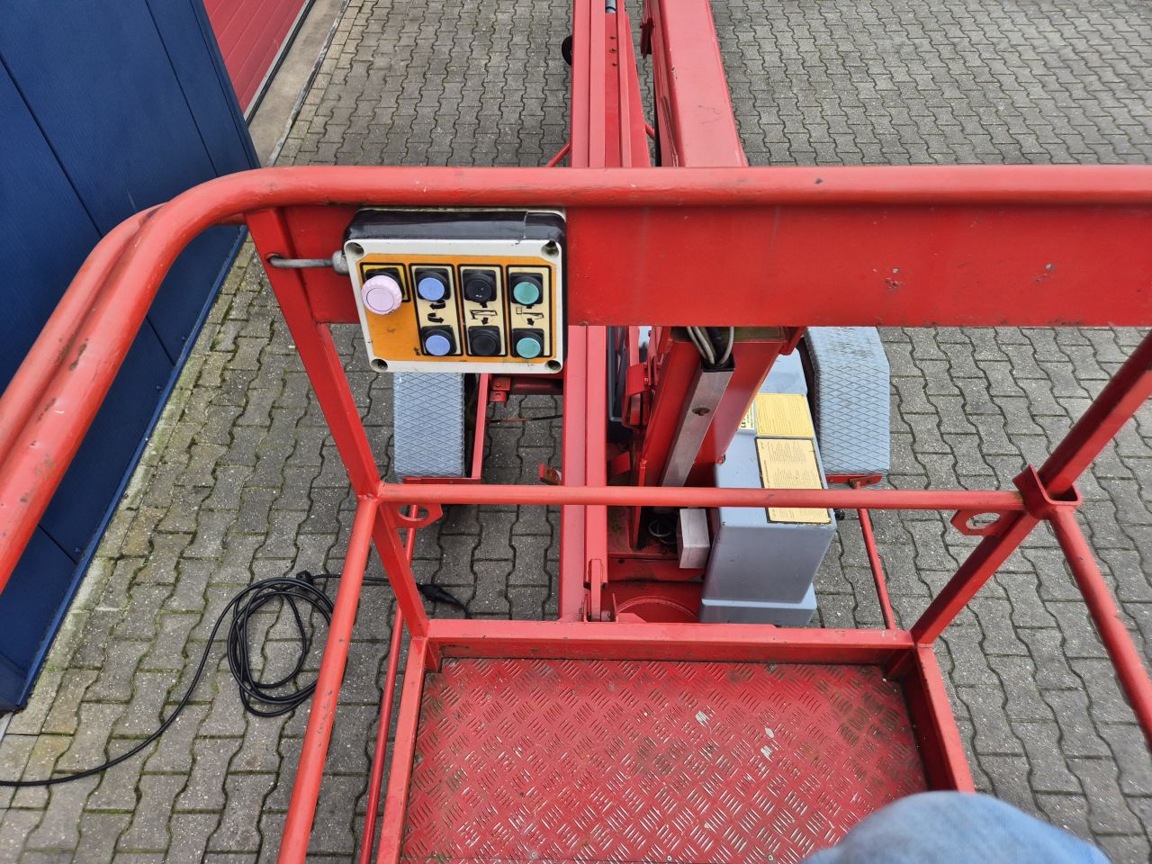 SKY HIGH 1200 AANHANGER HOOGWERKER 12 METER 230V