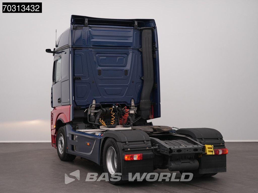 Mercedes Actros 1846 4X2 Bigspace Retarder Mirrorcam Navi