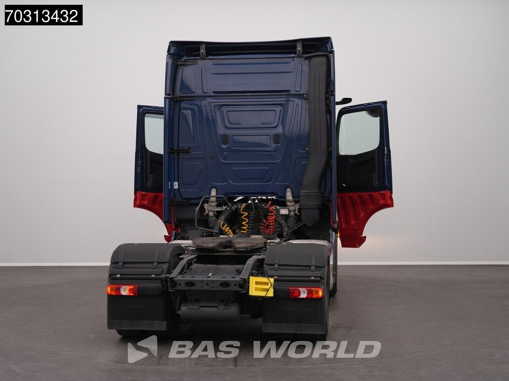 Mercedes Actros 1846 4X2 Bigspace Retarder Mirrorcam Navi