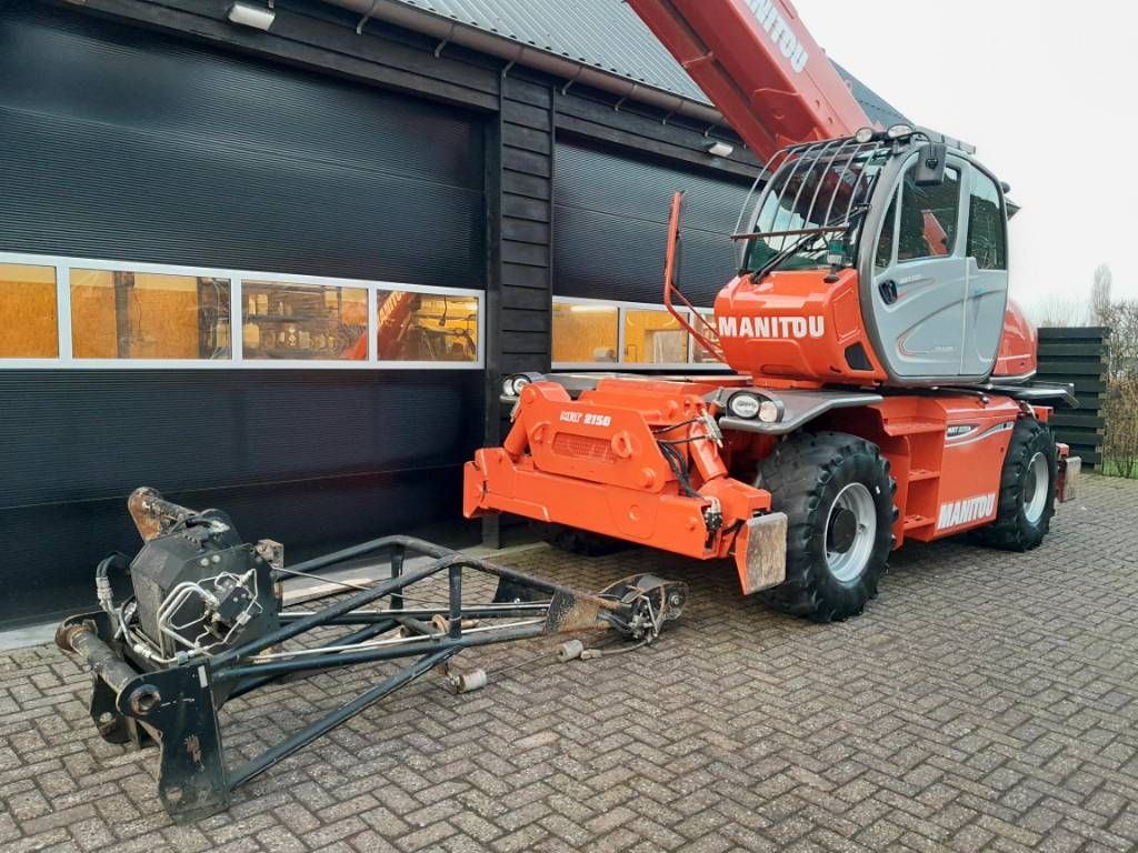 Manitou MRT 2150 Plus Privilege Remote - Manbasket - Winch