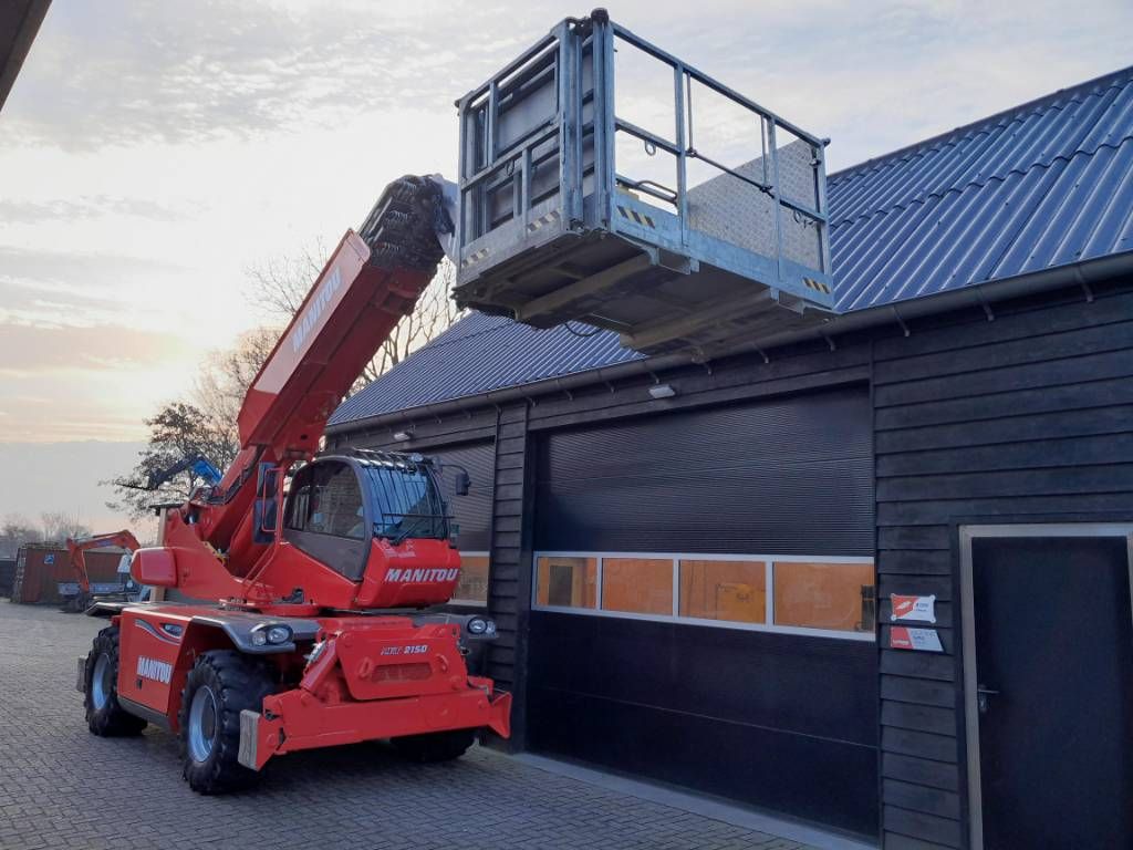 Manitou MRT 2150 Plus Privilege Remote - Manbasket - Winch