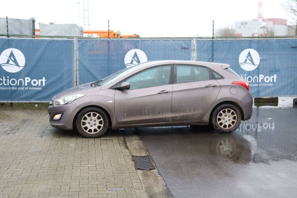 Pkw Hyundai i30 Diesel 100 PS 2014 (Margin)