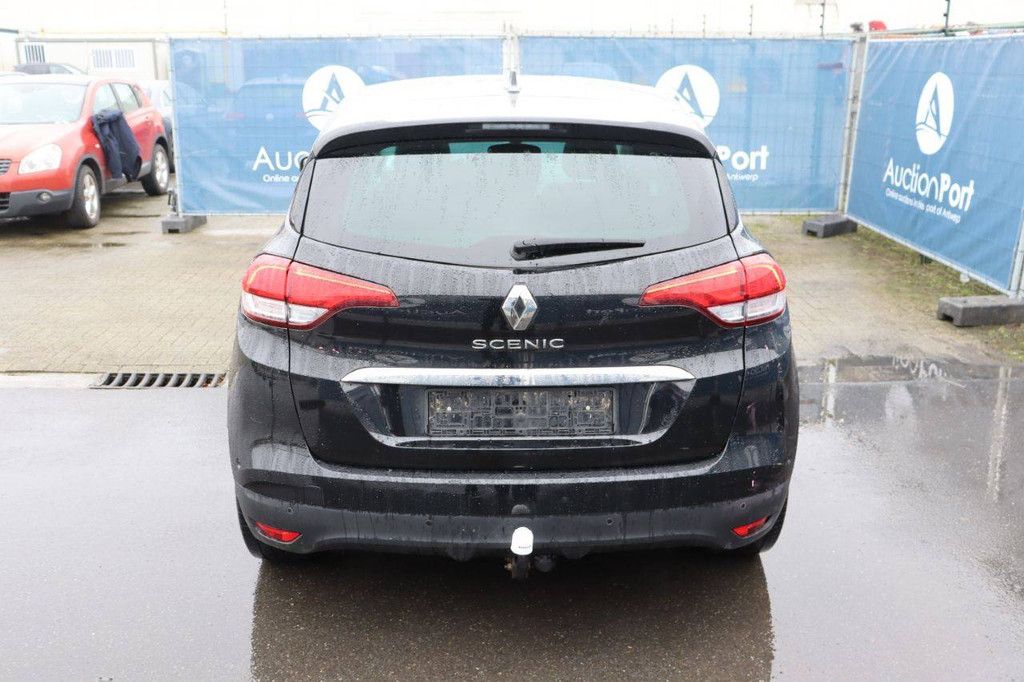 Passenger car Renault Scenic Petrol 140 hp 2022 (Margin)