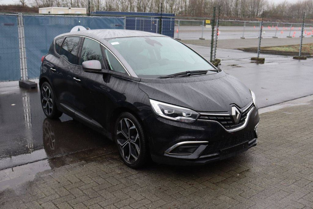 Passenger car Renault Scenic Petrol 140 hp 2022 (Margin)