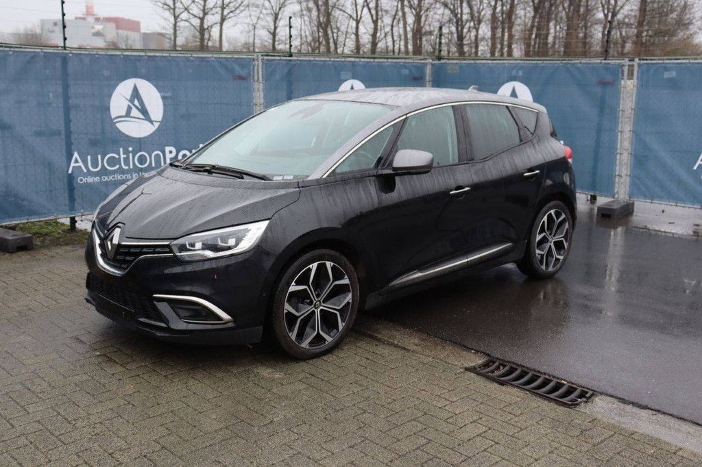 Passenger car Renault Scenic Petrol 140 hp 2022 (Margin)