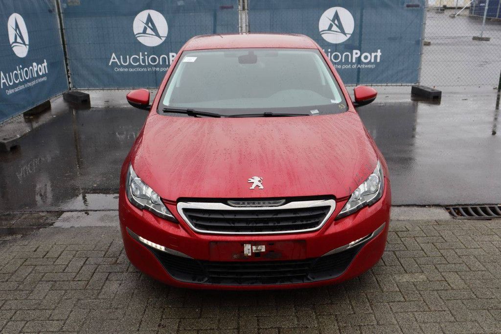 Pkw Peugeot 308 Benzin 110 PS 2018 (Marge)