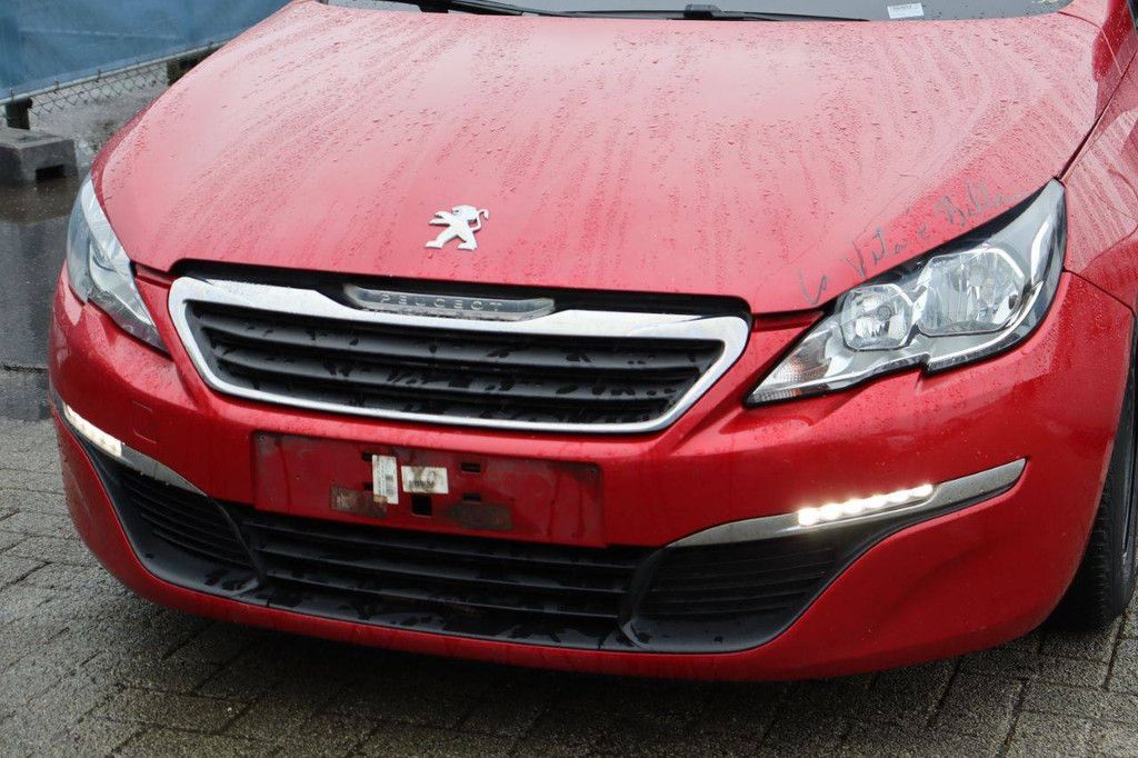 Pkw Peugeot 308 Benzin 110 PS 2018 (Marge)