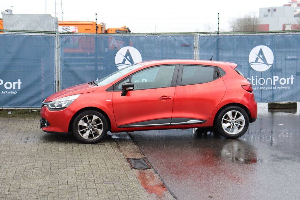 Passenger car Renault Clio Diesel 90 hp 2017 (Margin)