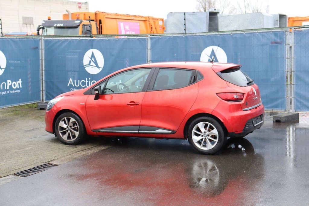 Passenger car Renault Clio Diesel 90 hp 2017 (Margin)