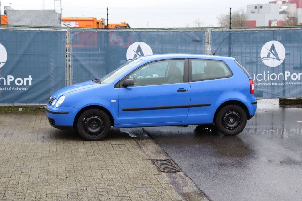 Passenger car Volkswagen Polo Petrol 65 hp 2004 (Margin)
