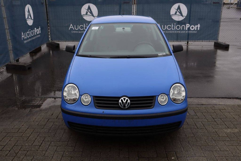 Passenger car Volkswagen Polo Petrol 65 hp 2004 (Margin)