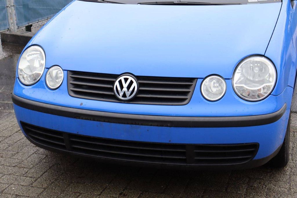 Passenger car Volkswagen Polo Petrol 65 hp 2004 (Margin)