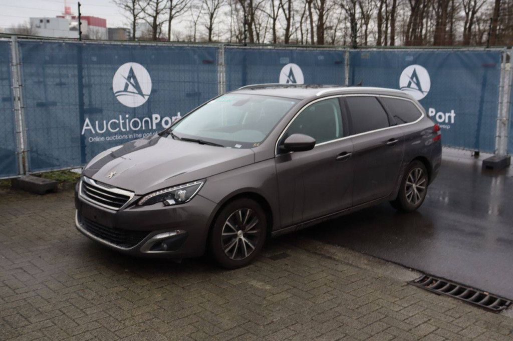 Passenger car Peugeot 308 Diesel 116 hp 2014 (Margin)