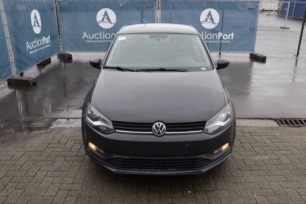 Pkw Volkswagen Polo Benzin 60 PS 2016 (Marge)