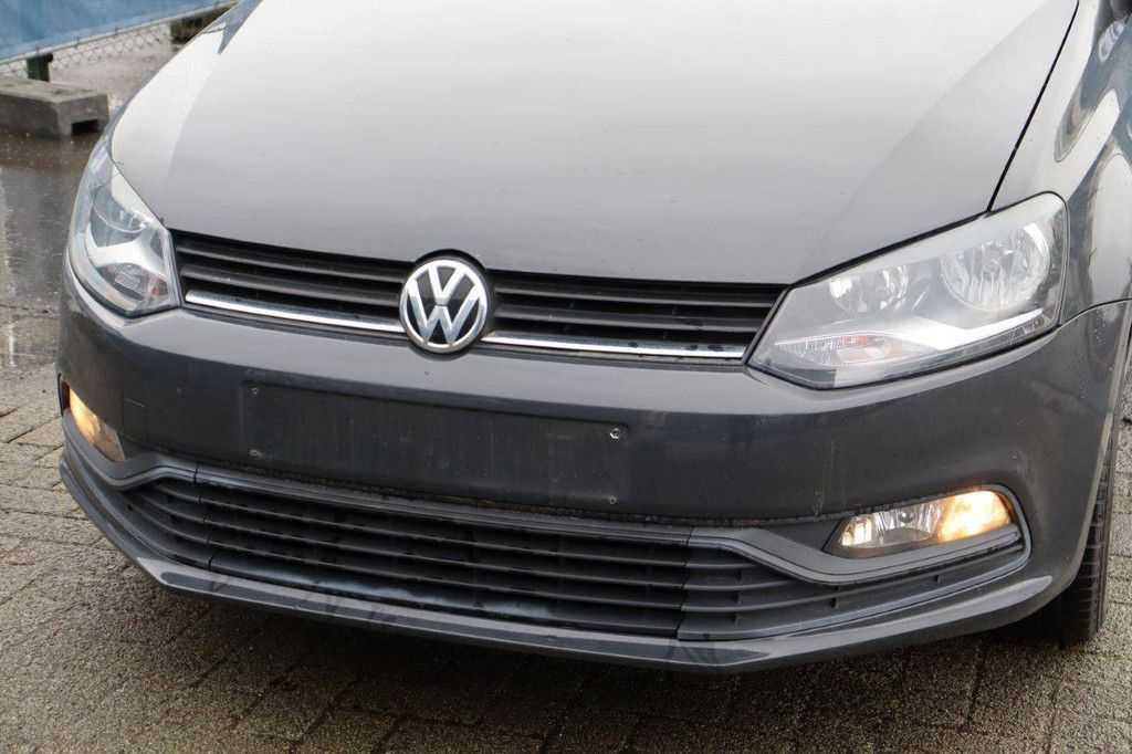 Pkw Volkswagen Polo Benzin 60 PS 2016 (Marge)