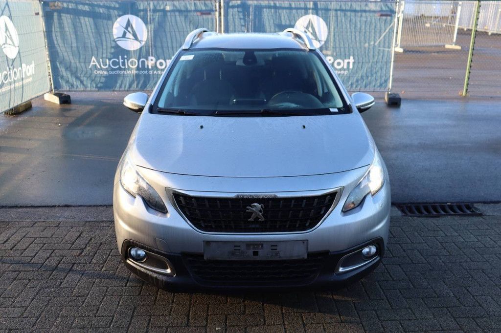 SUV Peugeot 2008 Petrol 82 hp 2019 (Margin)