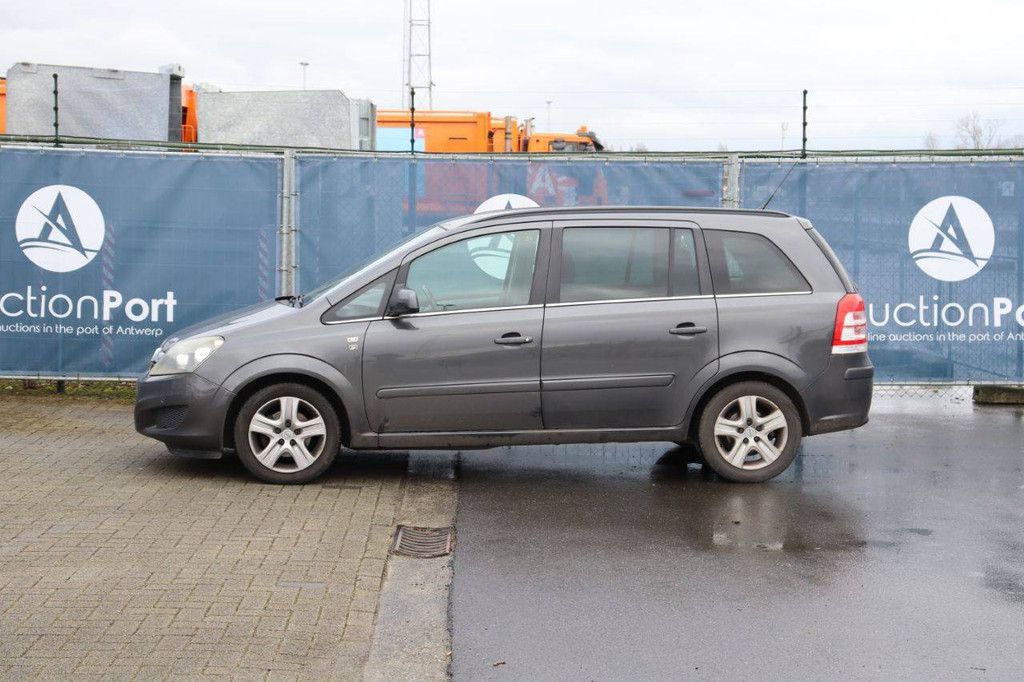 Passenger car Opel Zafira Petrol 94 hp 2010 (Margin)